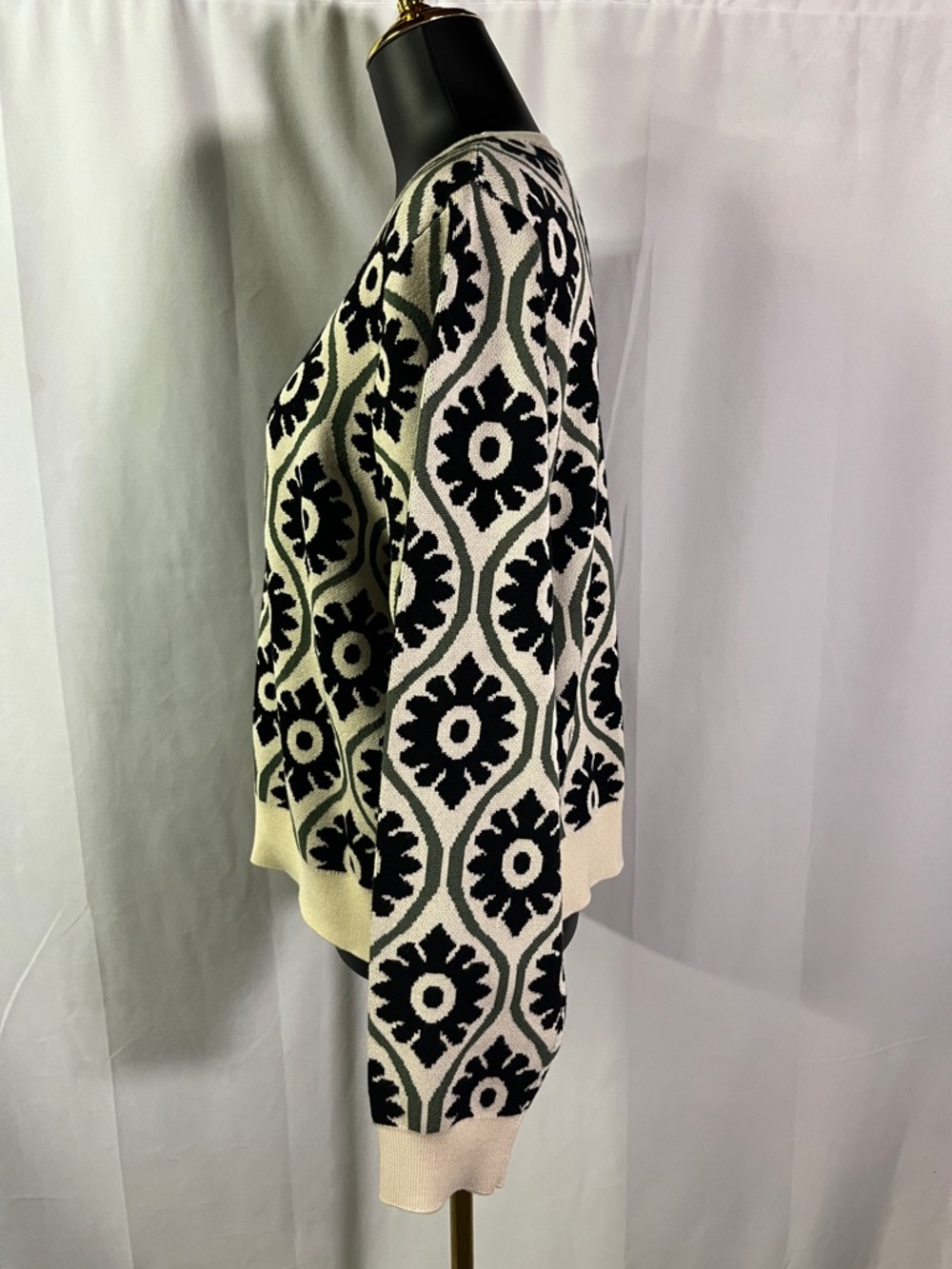 Adrianna Papell Cream Green & Black Printed Long Sleeve Boxy Crewneck Sweater - Picture 3 of 16
